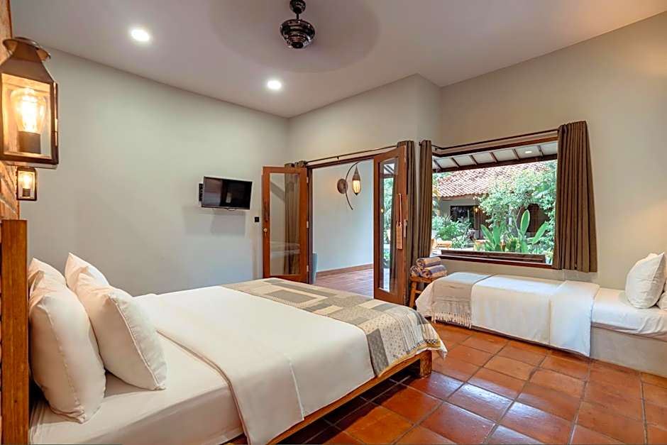 Belukar Villas