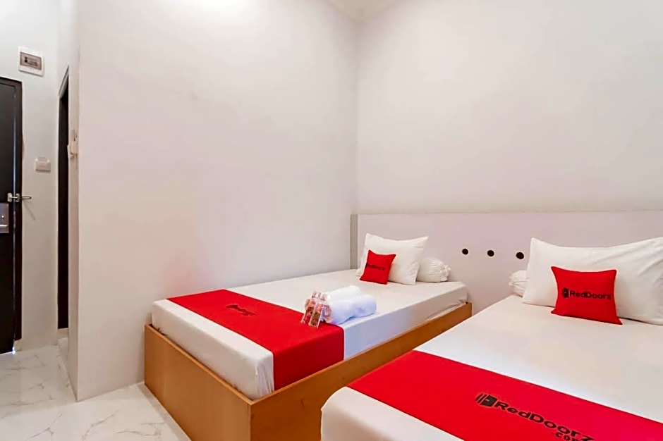 RedDoorz Syariah @ Tanggeung