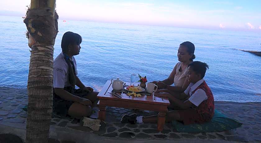 1000 Dream Bungalow & Restaurant