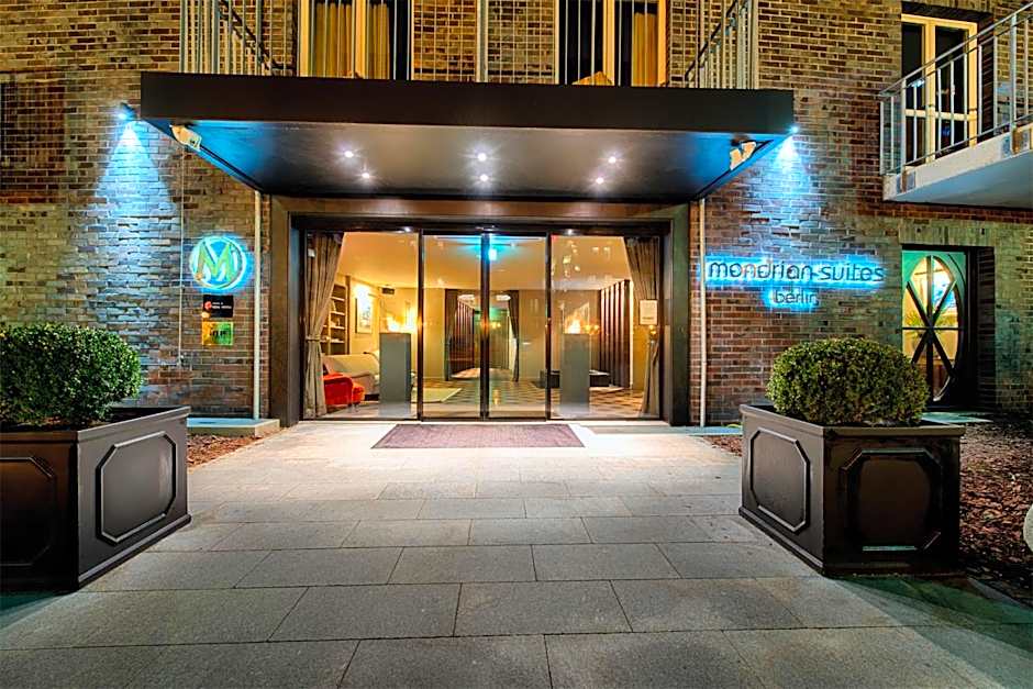 Mondrian Suites Berlin am Checkpoint Charlie