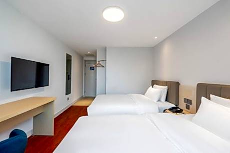 7 Days - Zizhu Twin Room