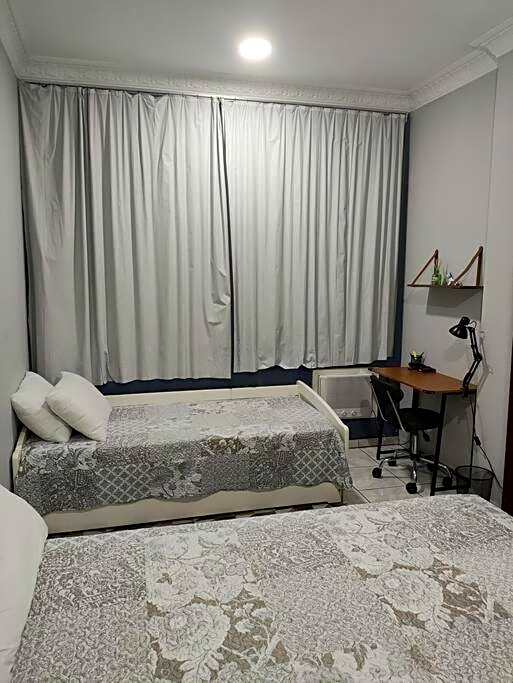 Apê completo em Copacabana/RJ.