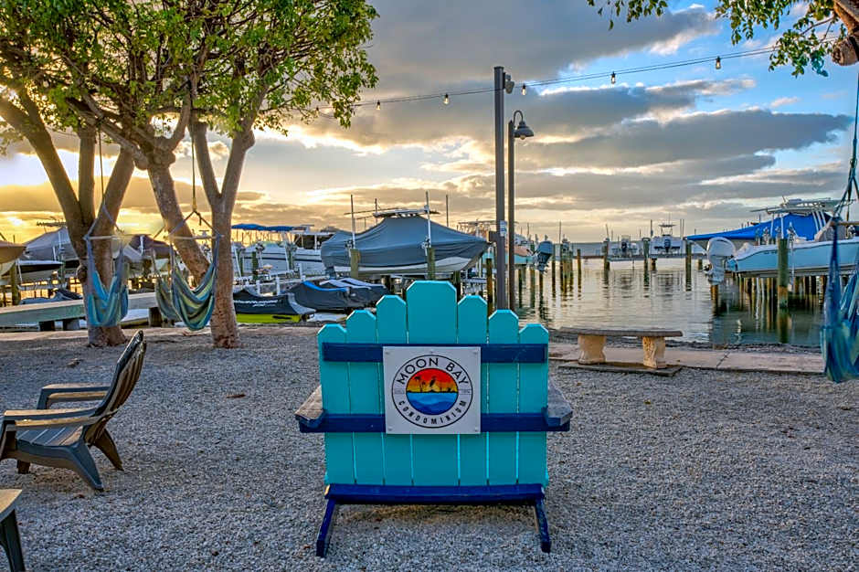 2BR in Key largo w pool and sunset views