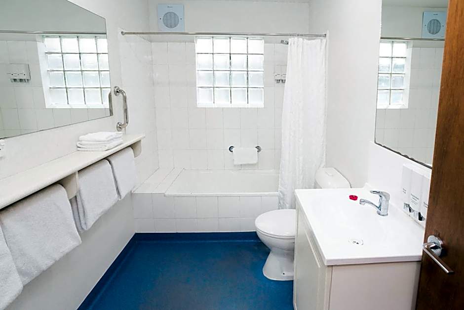 Bay Hotel Apartments