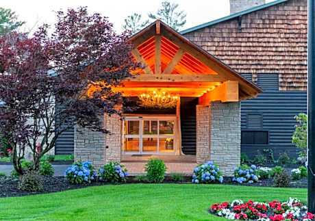 Lodge at Schroon Lake