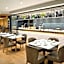 Omage Hotel, Montreal Laval, a Tribute Portfolio Hotel