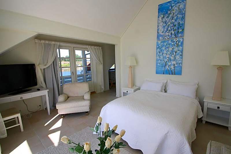 Sunde Fjord Hotel, free and easy parking