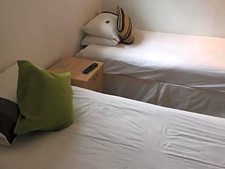 Double Or Twin-Ensuite with Shower