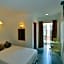 Sidewalk Boutique Hotel
