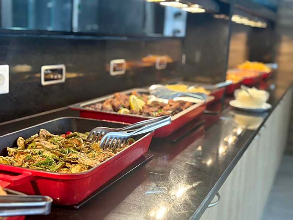 Blue Aegean Hotel & Suites