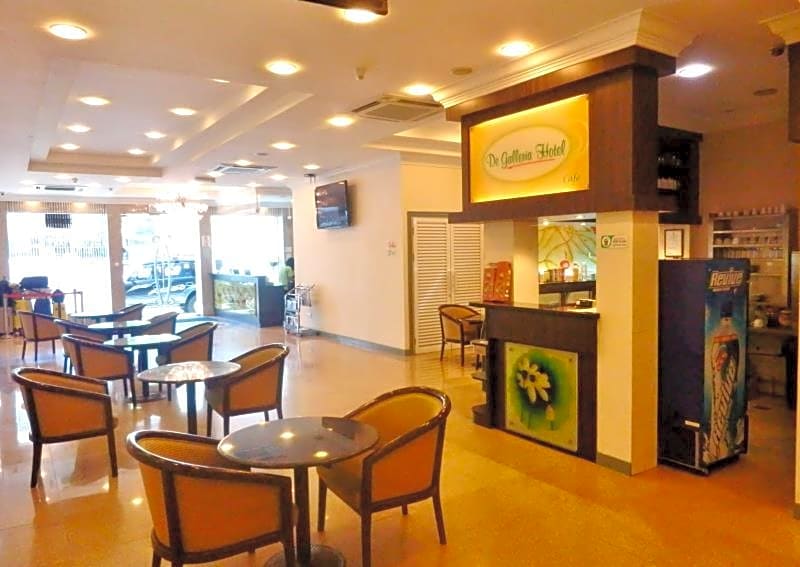De Galleria Hotel