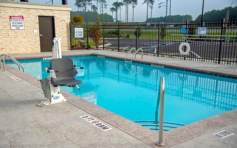 Holiday Inn & Suites - Savannah Airport - Pooler, an IHG Hotel
