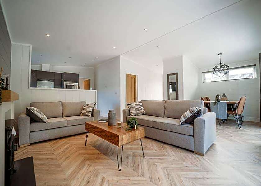 The Essex Golf & Country Club Hotel