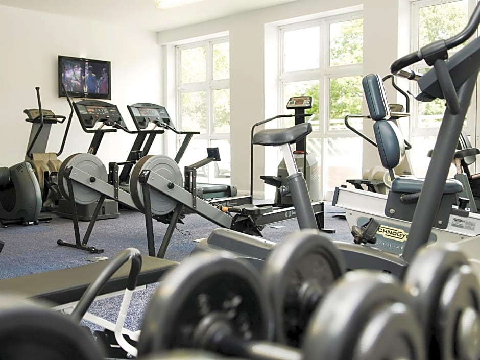 Mercure Leeds Parkway Hotel