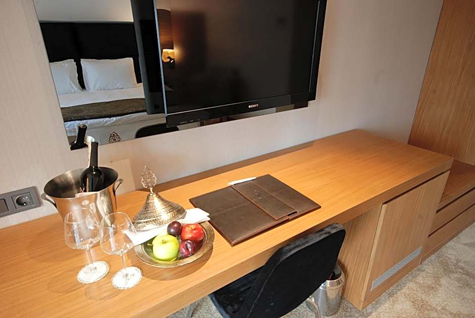 Riva Reşatbey Luxury Hotel
