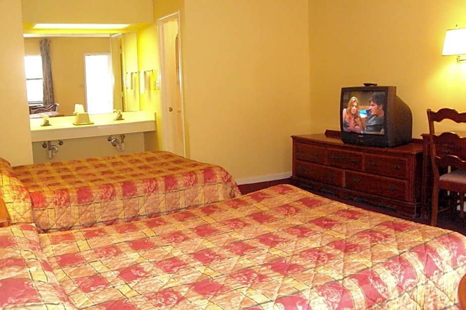 Photo 1 of 12 of 2 Double Beds, Nonsmoking