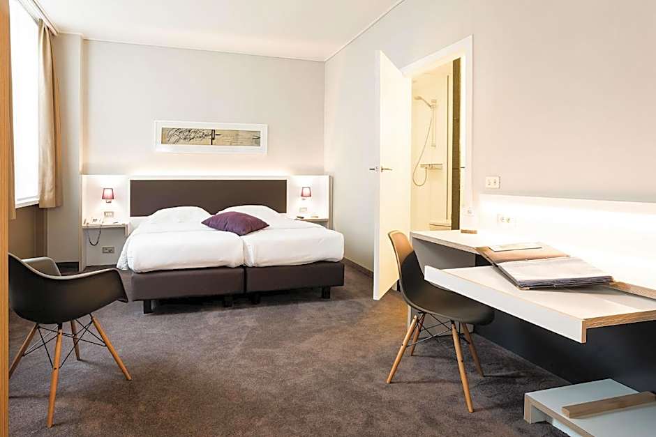 Foto 1 di 4 di 1 Double Bed or 2 Beds