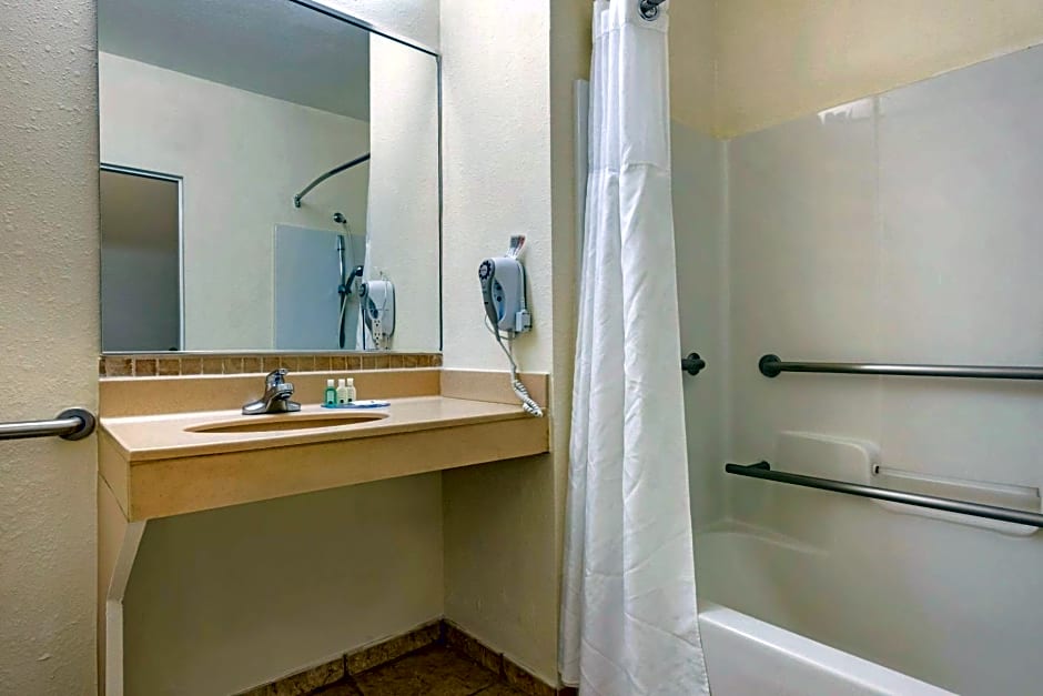 Quality Inn Zephyrhills-Dade City