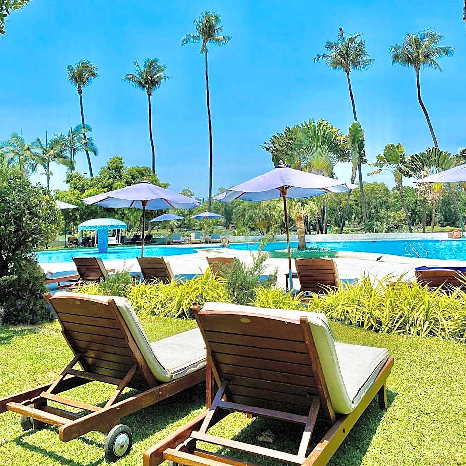 Inya Lake Hotel Yangon
