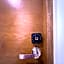406 Cozy Studio Walking distance to 5th Av