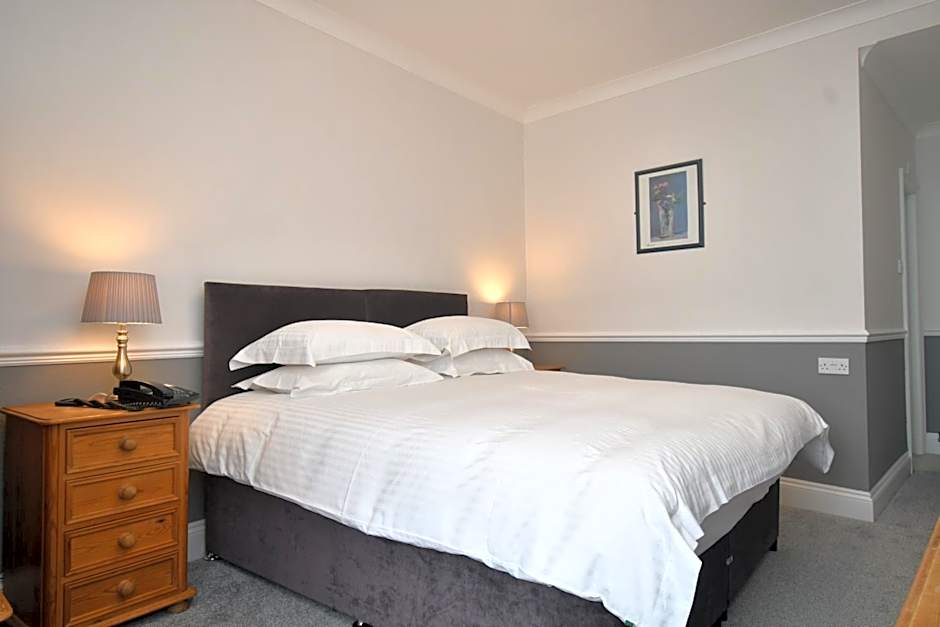 Photo 1 of 6 of Double Room