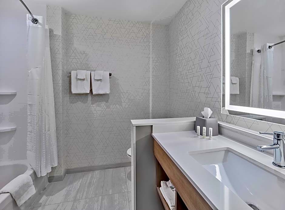 Holiday Inn Express - Huntsville Space Center By IHG