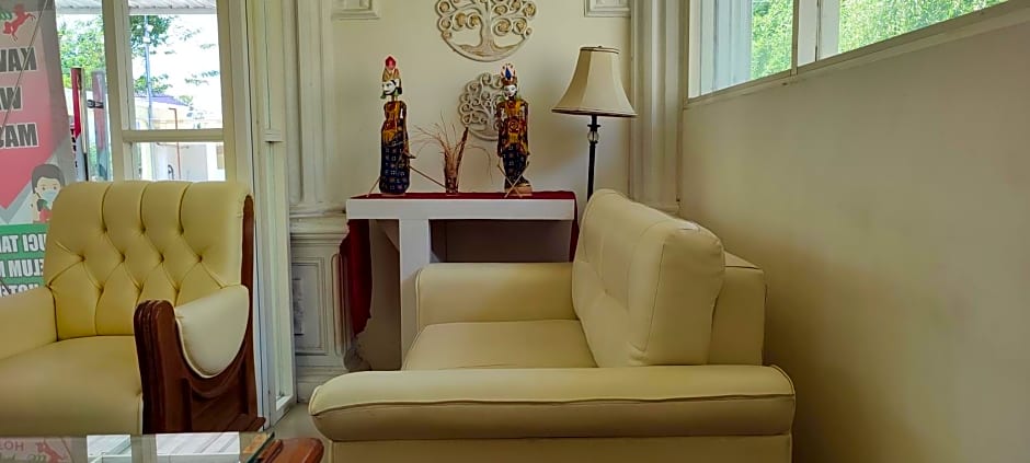 Votel Hotel De'Pratnya Kediri