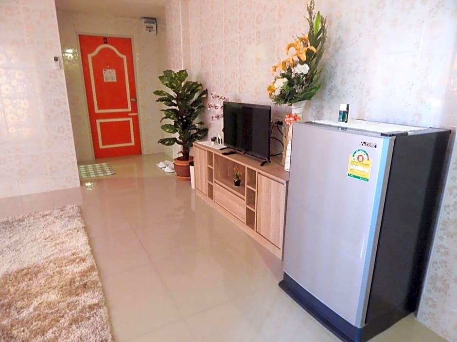 Dhanakarn Place – Chonburi, DC
