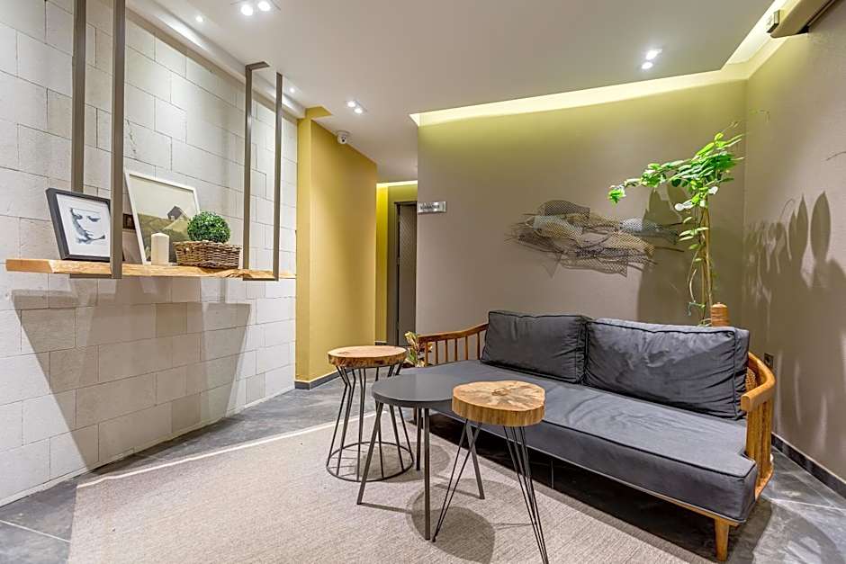 Melanippe Relaxing Hotel