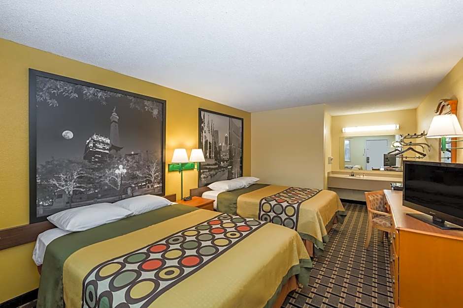 Super 8 by Wyndham Indianapolis-Southport Rd