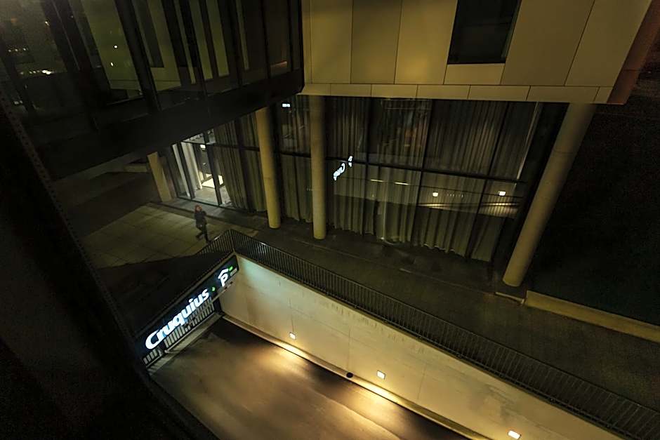 Holiday Inn - the niu, Fender Amsterdam By IHG