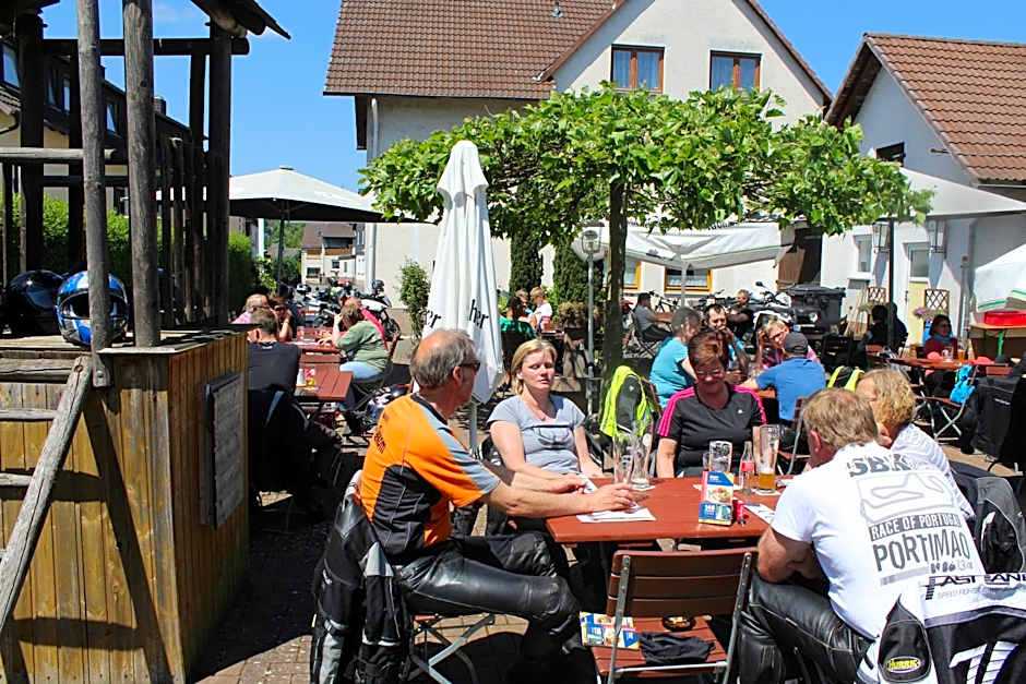 Landgasthof-Bikerhotel Arnold
