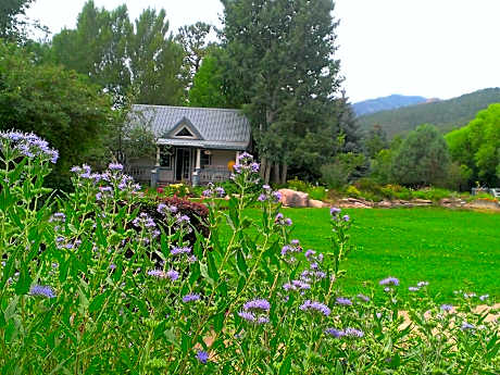 Apple Orchard Inn