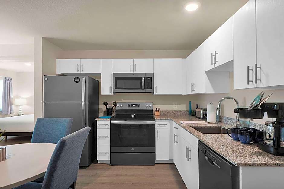 WaterWalk Extended Stay by Wyndham Charlotte - Arrowood