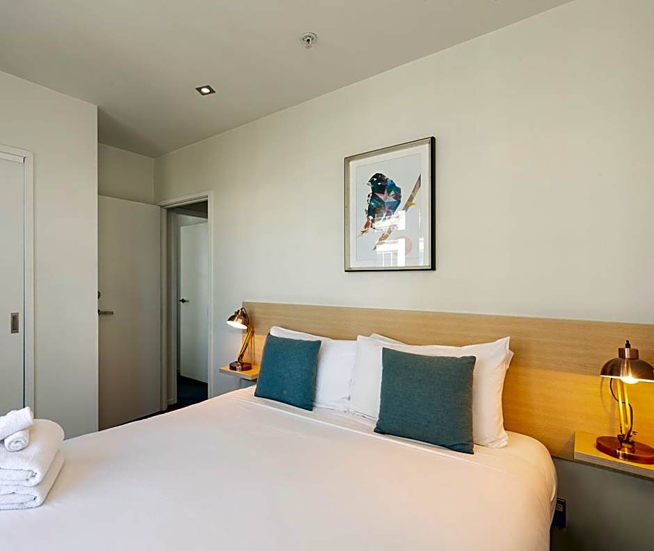 Auckland Harbour Suites