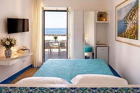 Superior Double or Twin Room with Sea View