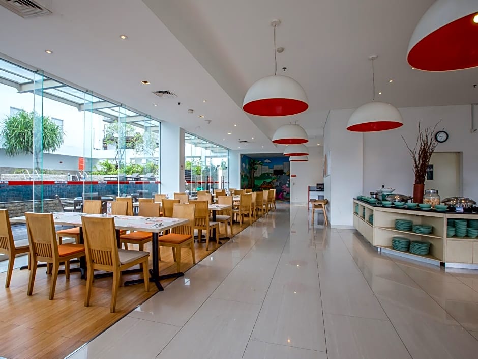 Harris Hotel And Conventions Denpasar Bali