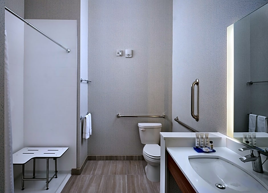 Holiday Inn Express & Suites Lockport, an IHG Hotel