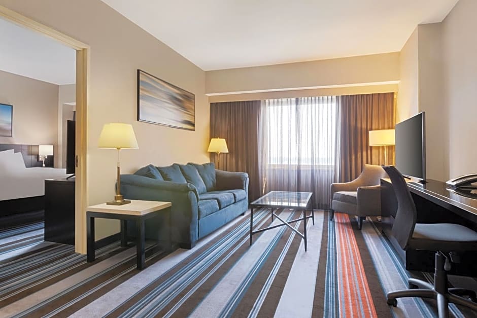 Courtyard by Marriott New York JFK Airport