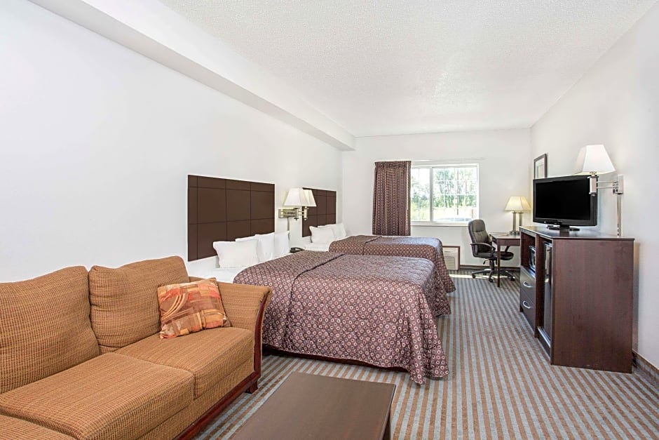 Photo 1 of 2 of Studio 2 Queen Beds Suite