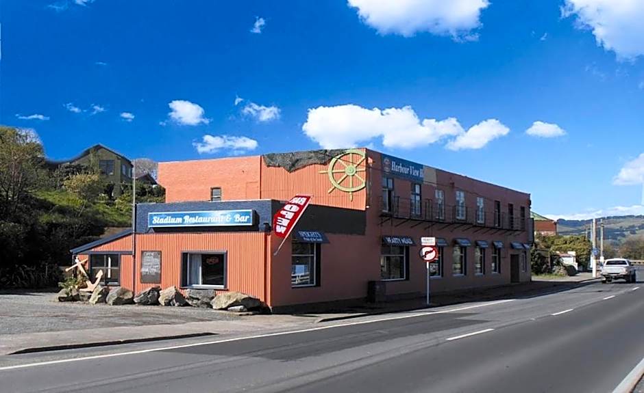 Harbourview Stadium Hotel