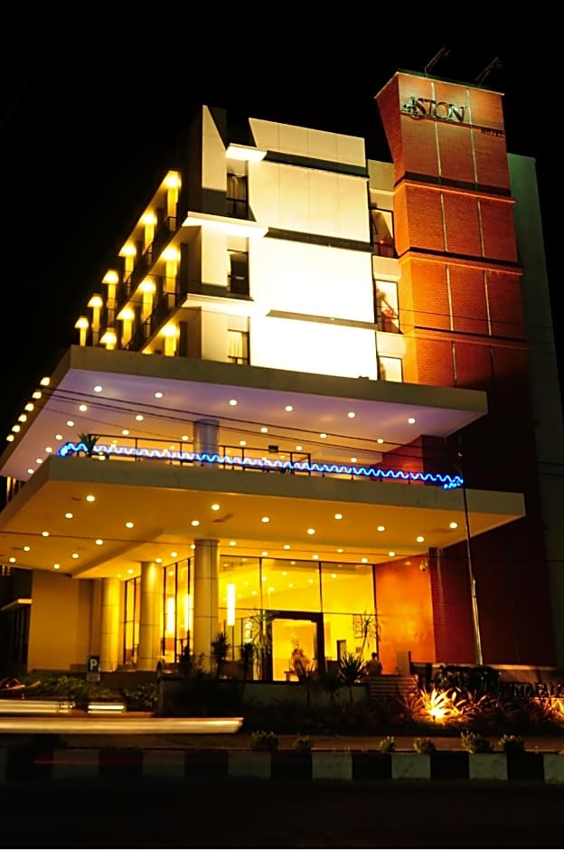 Aston Ketapang City Hotel