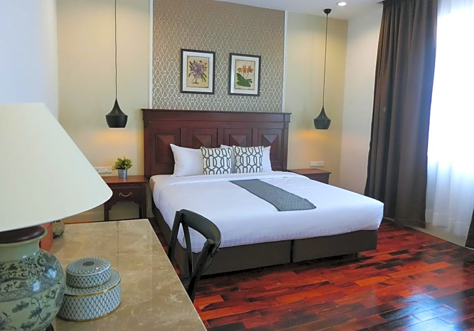 Bloom Boutique Hotel and Cafe