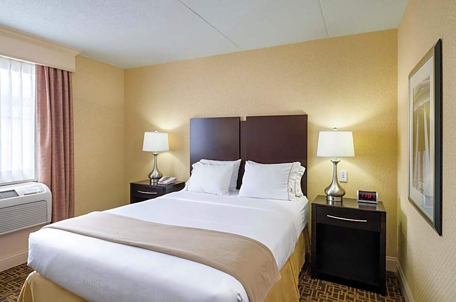 Holiday Inn Express Philadelphia Penns Landing By IHG