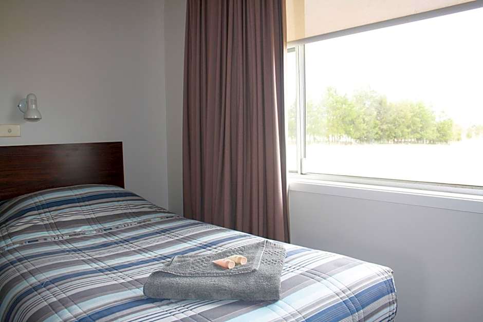 Isis Motel Scone