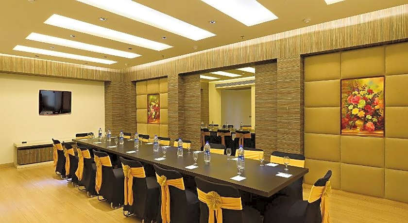 The Prime Balaji Deluxe @ New Delhi Railway Station Hotel