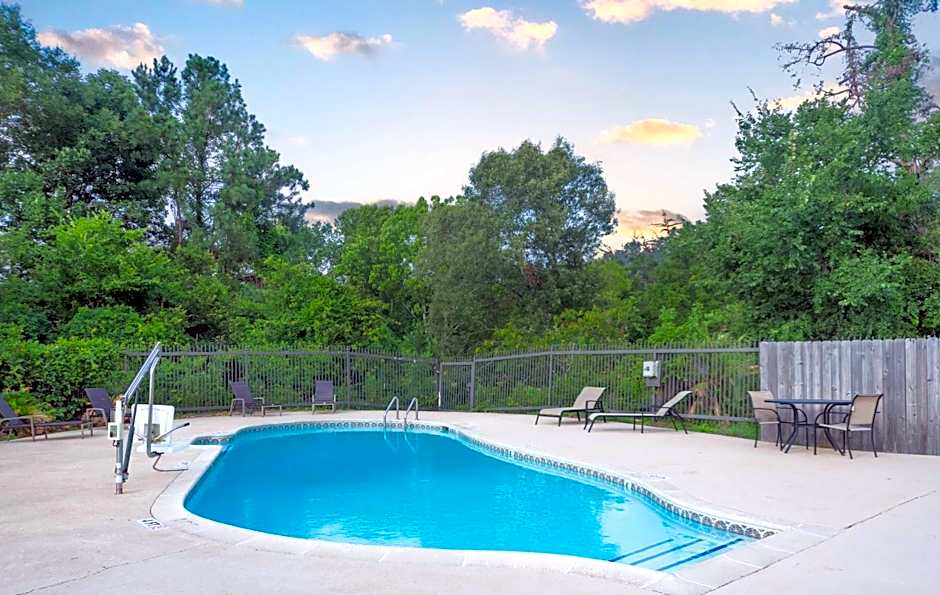 Motel 6-Livingston, TX