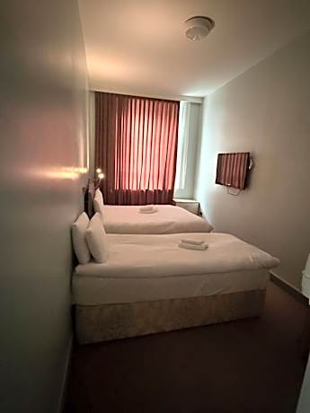 Triple Room with Shower