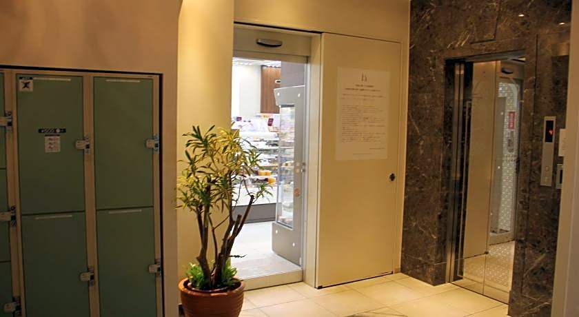 Okinawa Kariyushi Lch Izumizaki Kenchomae Hotel