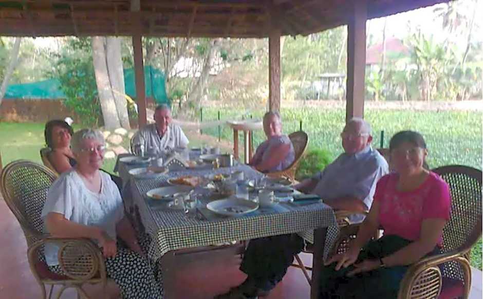 Lovedale Lakeside Homestay